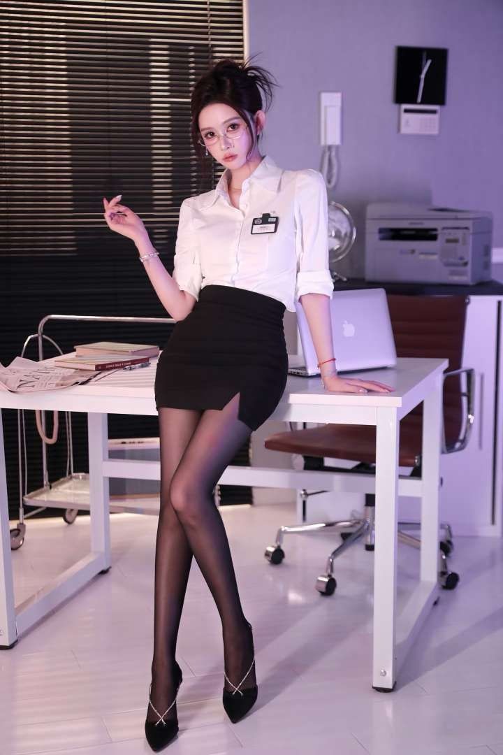 4c2e5ee32a5869c4b5dd4e5c5fe03061-size-720x1080-1772612549407.jpg